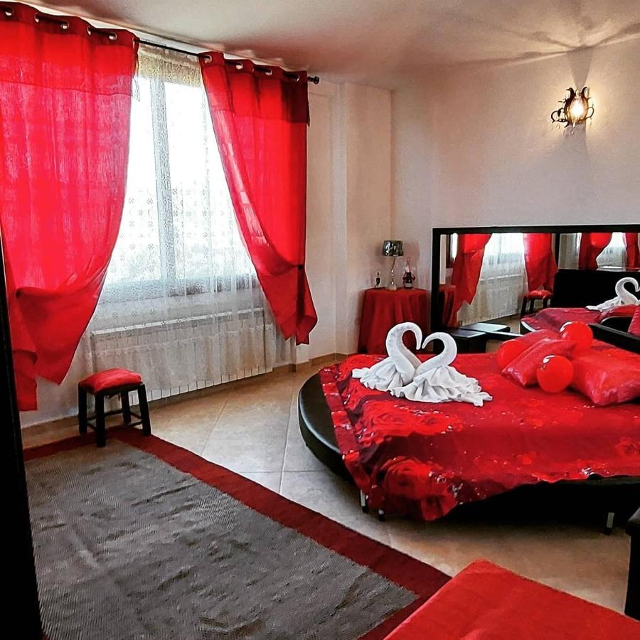 Indipendente Con Piscina Uso Esclusivo Internet Illimitato Villa Siniscola Ngoại thất bức ảnh