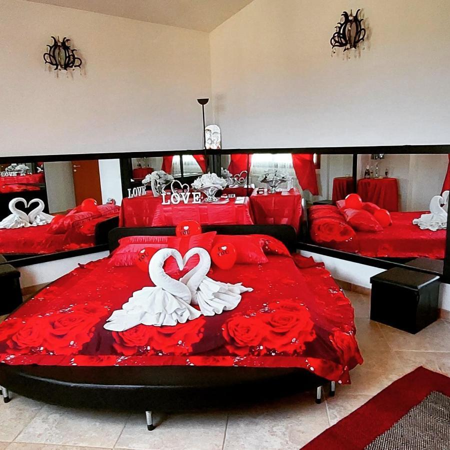 Indipendente Con Piscina Uso Esclusivo Internet Illimitato Villa Siniscola Ngoại thất bức ảnh