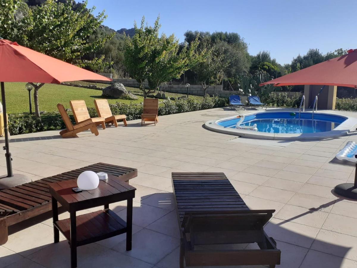 Indipendente Con Piscina Uso Esclusivo Internet Illimitato Villa Siniscola Ngoại thất bức ảnh
