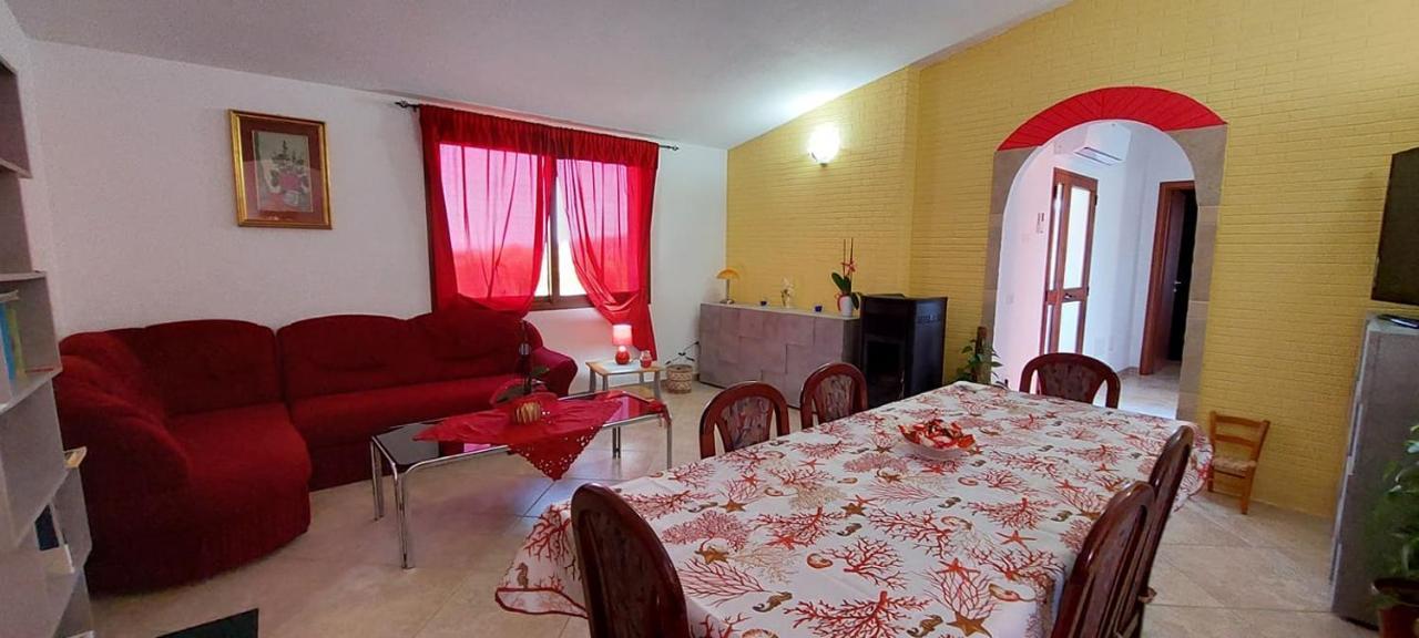 Indipendente Con Piscina Uso Esclusivo Internet Illimitato Villa Siniscola Ngoại thất bức ảnh