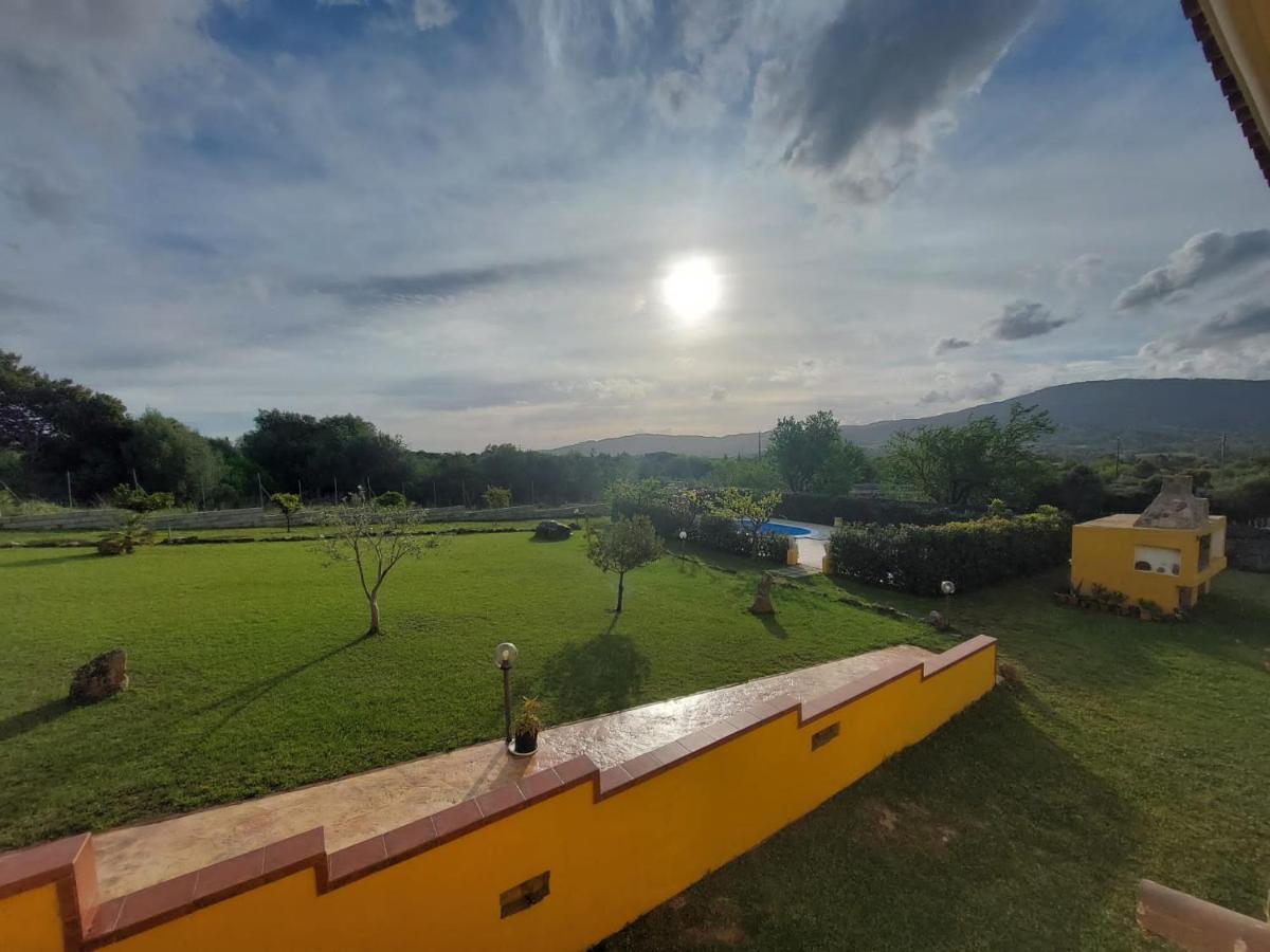 Indipendente Con Piscina Uso Esclusivo Internet Illimitato Villa Siniscola Ngoại thất bức ảnh
