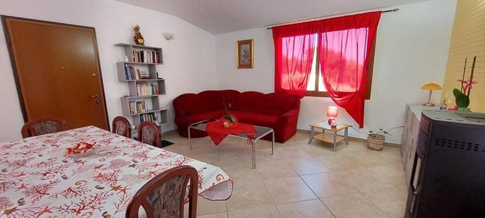 Indipendente Con Piscina Uso Esclusivo Internet Illimitato Villa Siniscola Ngoại thất bức ảnh